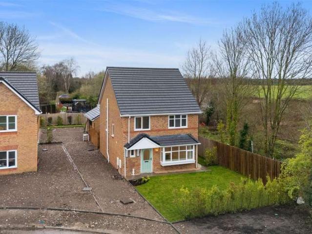 Farm for sale in Waddicar, Sefton