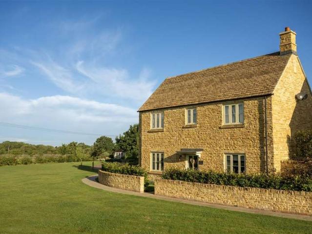 Farm for sale in Saintbury, Cotswold