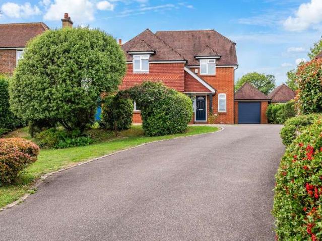 Farm for sale in Pachesham Park, Surrey