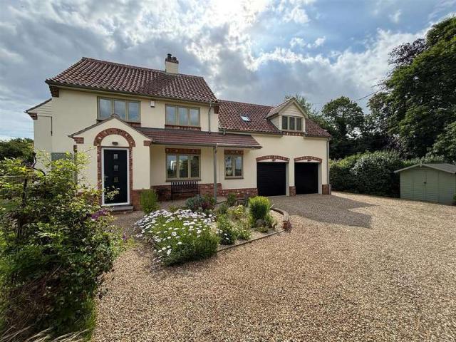 Farm for sale in Hornsea, East Riding Of Yorkshire