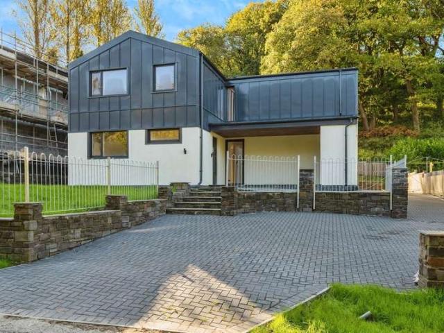 Farm for sale in Cwmafan, Wales