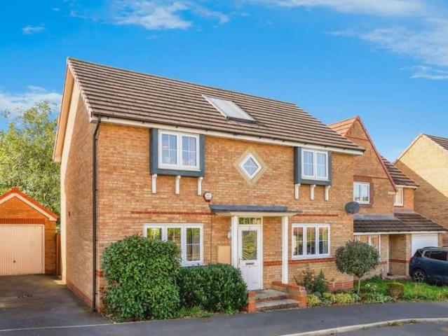 Farm for sale in Glasshoughton, Castleford