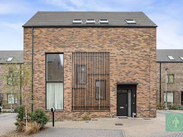 Farm for sale in Edmonton, Greater London