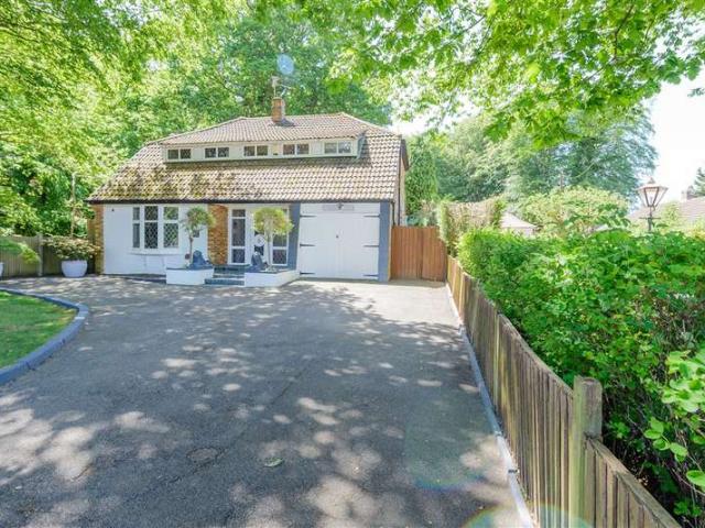 Farm for sale in Walderslade, Chatham
