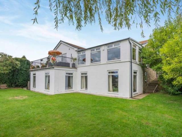 Farm for sale in Collingham, West Yorkshire