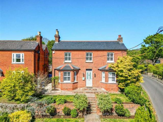 Farm for sale in Little Sandhurst