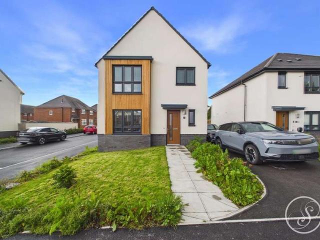 Farm for sale in Austhorpe, West Yorkshire