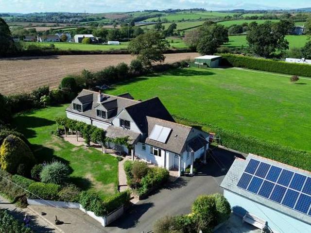 Farm for sale in Landulph