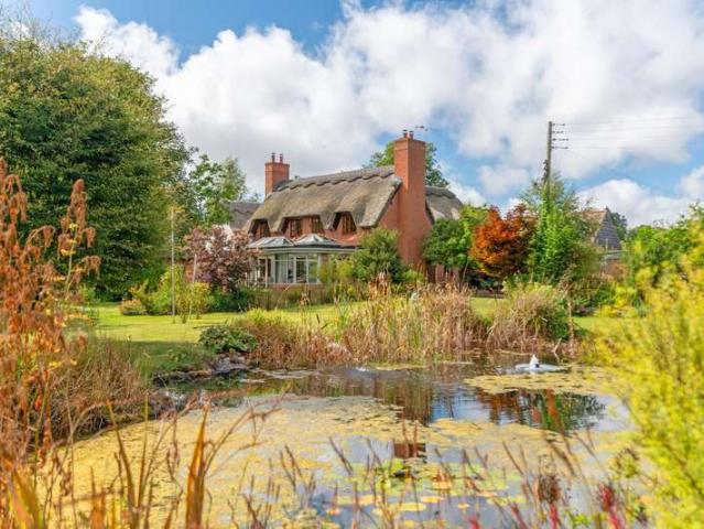 Farm for sale in New Bilton, Warwickshire