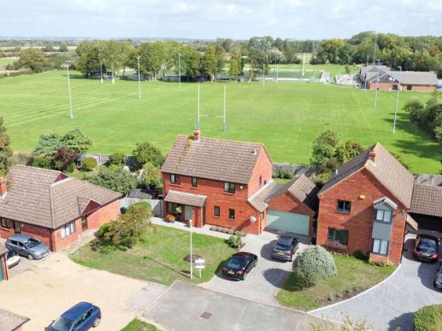 Farm for sale in Weston Turville