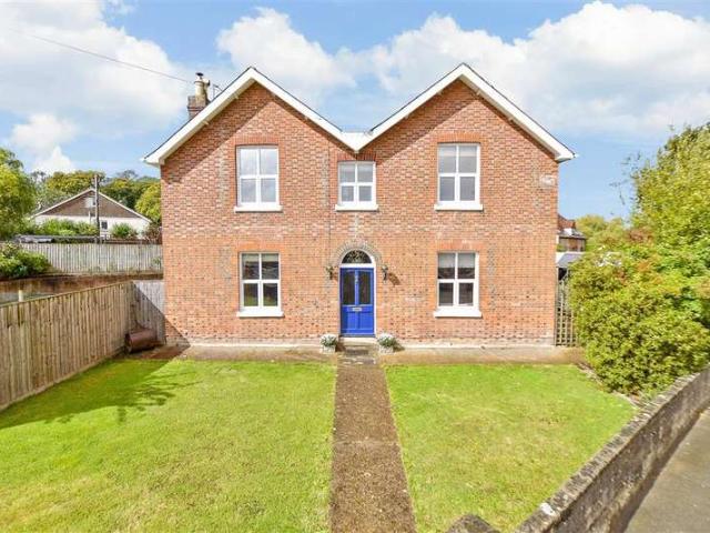 Farm for sale in Rookley Green, Rookley