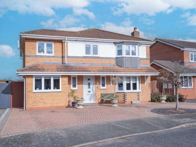 Farm for sale in Barnard's Green, Forthampton