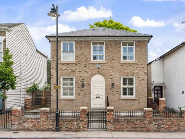 Farm for sale in Oad Street, Kent