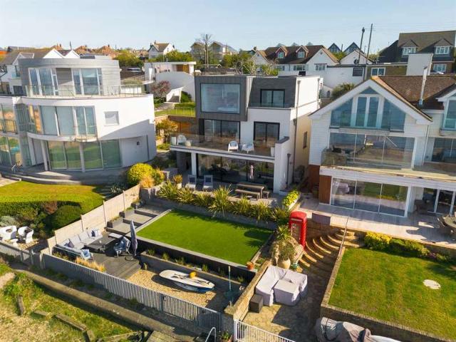 Farm for sale in Mariner's View, The Bridge
