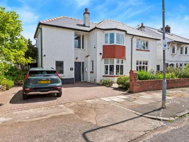 Farm for sale in Falcon Lodge, Wales