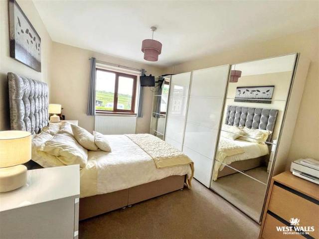Farm for sale in Pontyates, Wales
