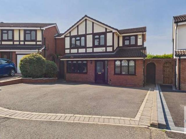 Farm for sale in Kettlebrook, Staffordshire