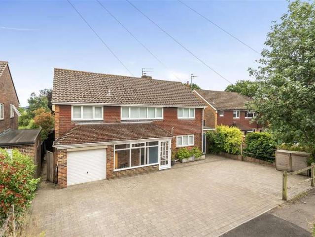 Farm for sale in Arundel, Clapham