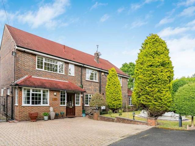 Farm for sale in London Borough of Croydon, Greater London