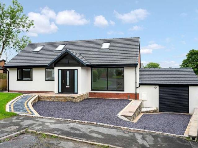 Farm for sale in Earcroft, Darwen