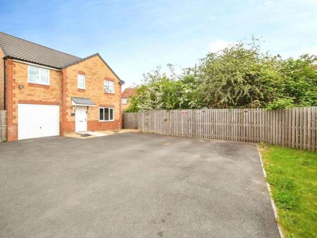 Farm for sale in Goldthorpe, South Yorkshire
