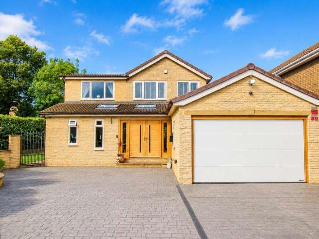 Farm for sale in Ossett, West Yorkshire