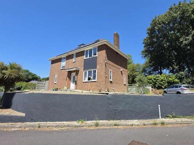 Farm for sale in Milford Haven, Wales