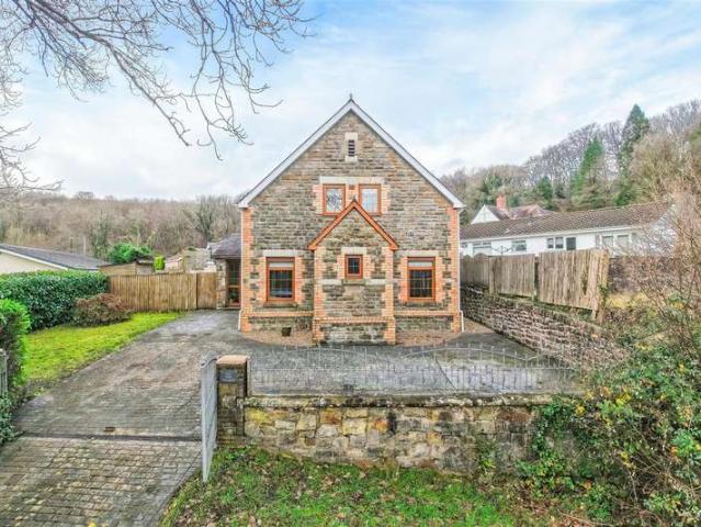 Farm for sale in Coytrahen, Wales