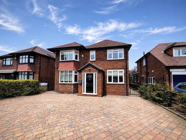 Farm for sale in Broadheath, Trafford Park