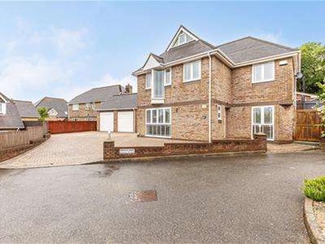 Farm for sale in Corfe Mullen