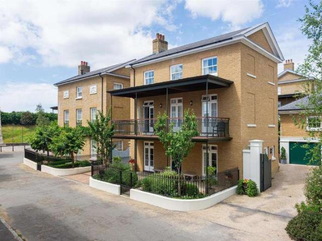 Farm for sale in Poundbury, Fordington