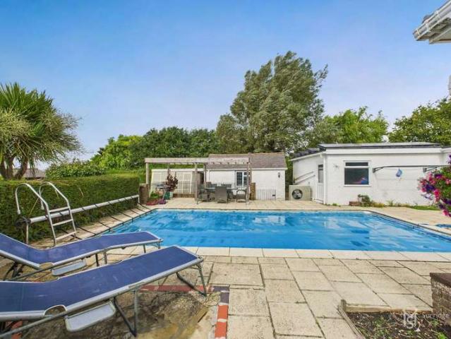Farm for sale in Cross In Hand, East Sussex