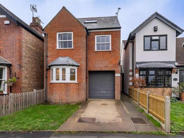 Farm for sale in Debden Green, Epping