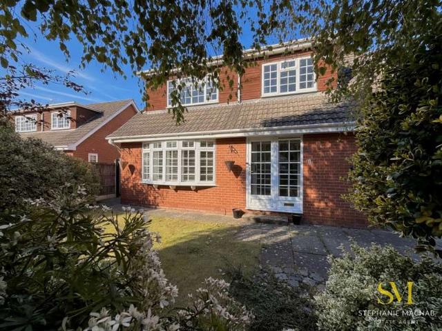 Farm for sale in Raven Meols, Sefton