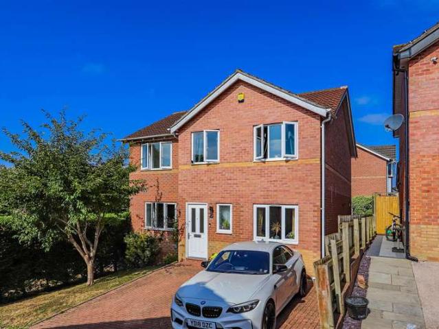 Farm for sale in Cadoxton, Barry