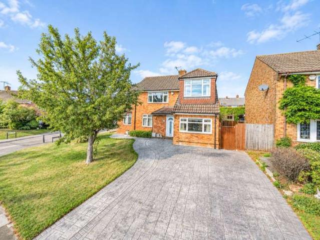 Farm for sale in Albany Park, Greater London