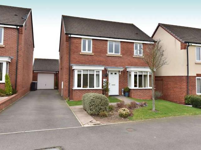 Farm for sale in Tansey Green, West Midlands
