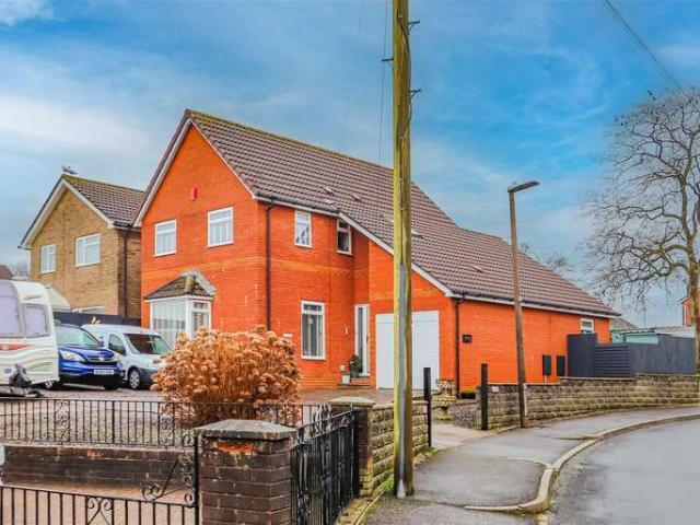 Farm for sale in Colcot, Barry