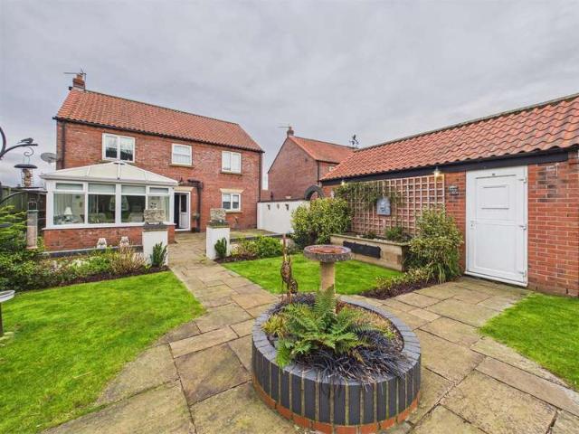 Farm for sale in Willerby, Staxton