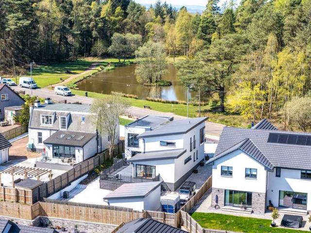 Farm for sale in Braidwood, Scotland