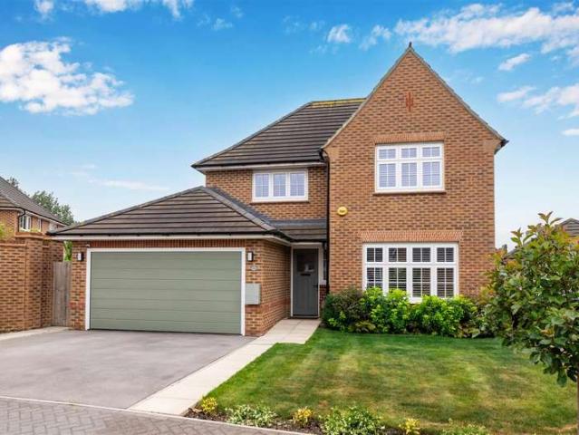 Farm for sale in Garforth, West Yorkshire