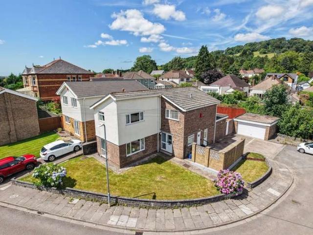 Farm for sale in Falcon Lodge, Wales