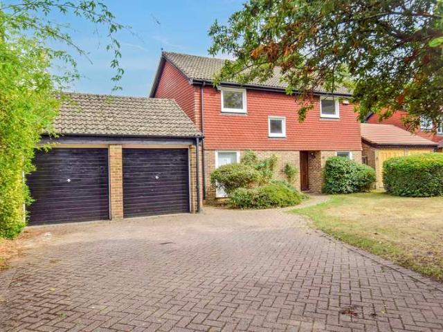 Farm for sale in Bessels Green, The Butts