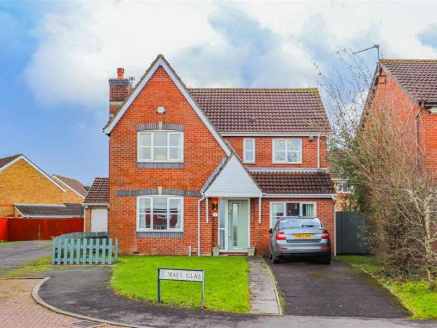Farm for sale in Cwm Talwg, Barry
