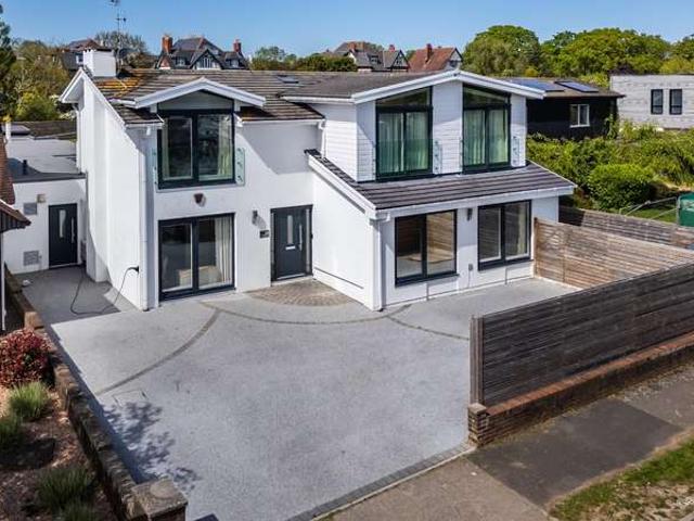 Farm for sale in Penarth, Wales