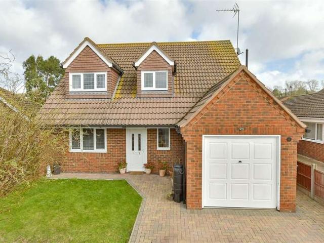 Farm for sale in Minster-on-Sea, Oad Street