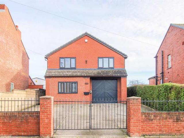 Farm for sale in Eastmoor, West Yorkshire
