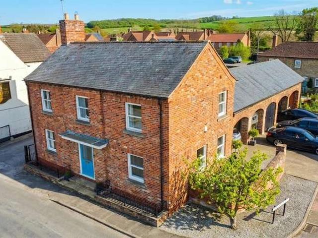 Farm for sale in North Newbald, East Riding Of Yorkshire