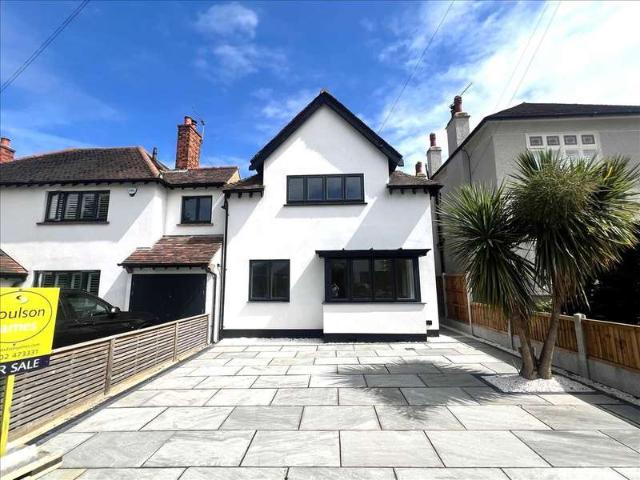Farm for sale in Alton Barnes, Essex
