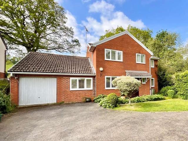 Farm for sale in Llanbadoc, Wales